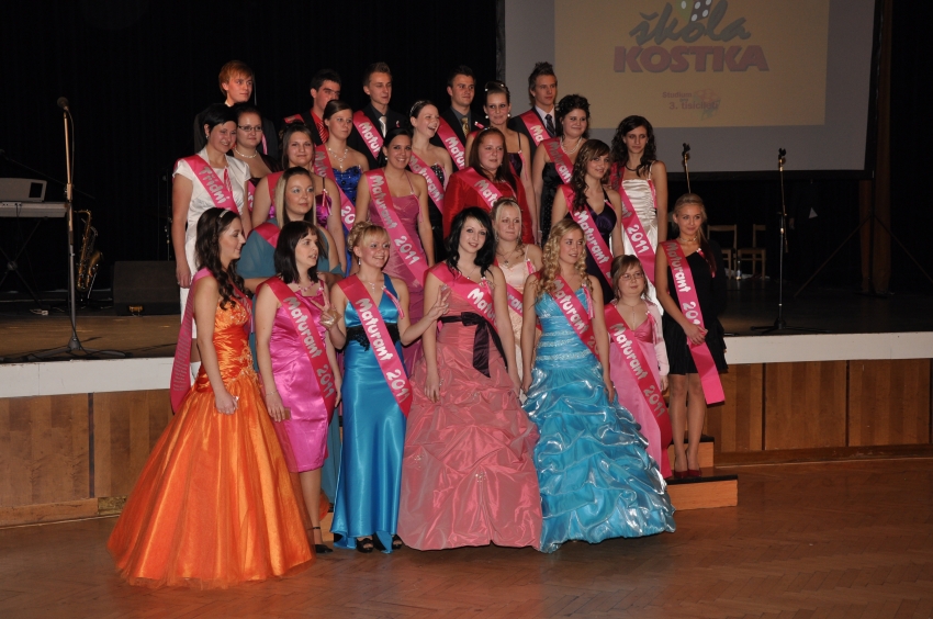 Ples 2010-11 - foto 1